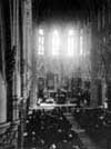 Реквием в Соборе святого Колмана, Куинстаун, 22 апреля 1912 года. Дядя фотографа, Епископ Роберт Браун, проводит службу.