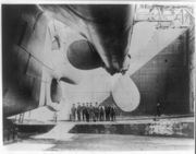 Винты Титаника перед спуском судна на воду